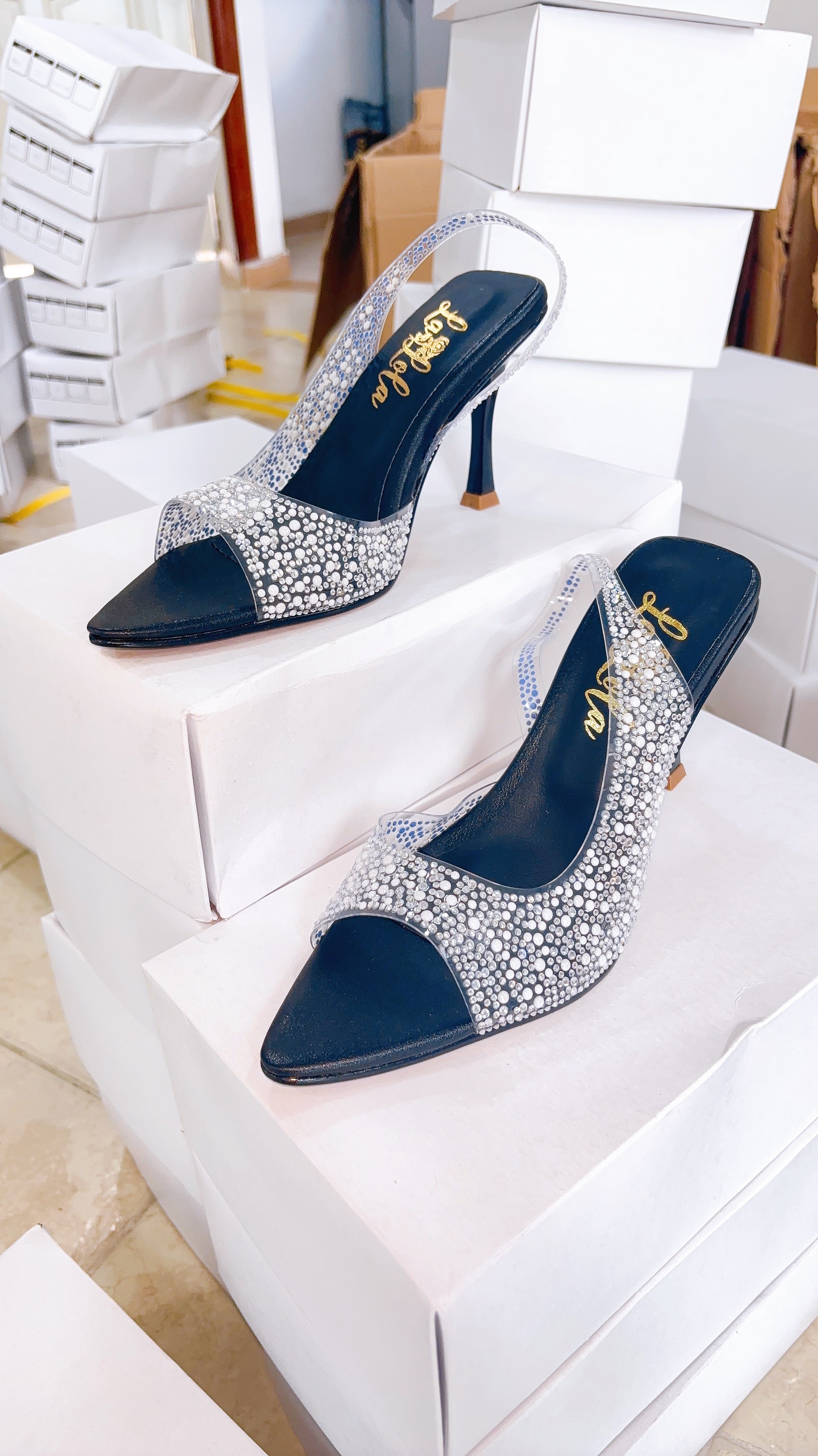 ✨ ANTONELLA: Perlas que Enamoran, Estilo que Cautiva 👠✨