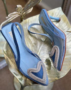 STILETTOS-✨ Stiletto Corazón: Elegancia y Romance en Cada Paso ✨