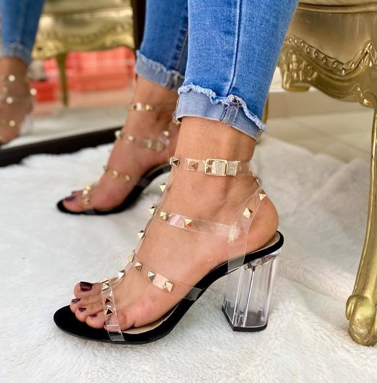 TACON PIRAMIDES✨👠"Reina del Brillo" – Elegancia y Actitud en Cada Paso ✨