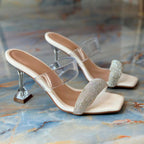 ✨ TACON DIADEMA: Un Ícono de Estilo y Elegancia ✨