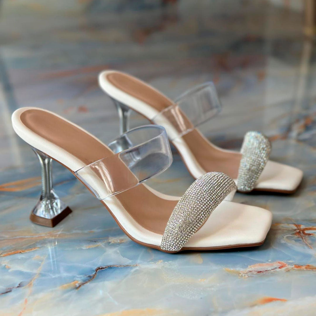 ✨ TACON DIADEMA: Un Ícono de Estilo y Elegancia ✨