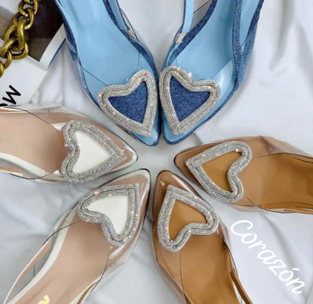STILETTOS-✨ Stiletto Corazón: Elegancia y Romance en Cada Paso ✨