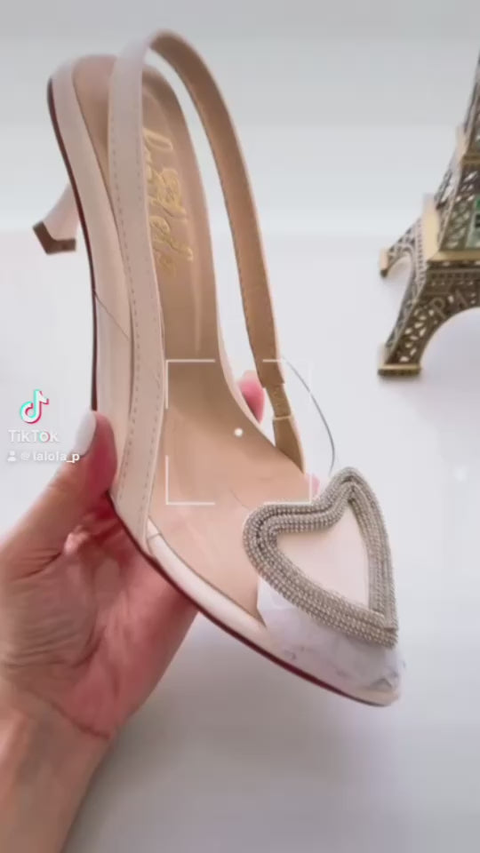 STILETTOS-✨ Stiletto Corazón: Elegancia y Romance en Cada Paso ✨