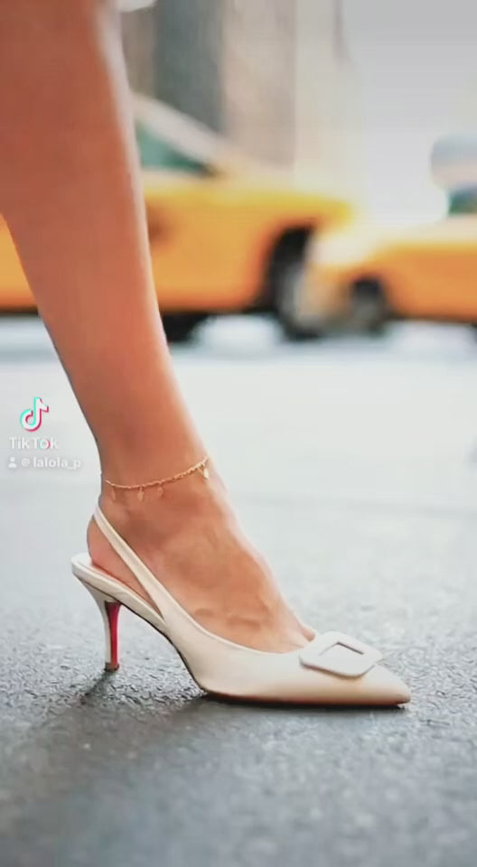 JULIETA ✨: Poder y Elegancia en Cada Paso 👠✨